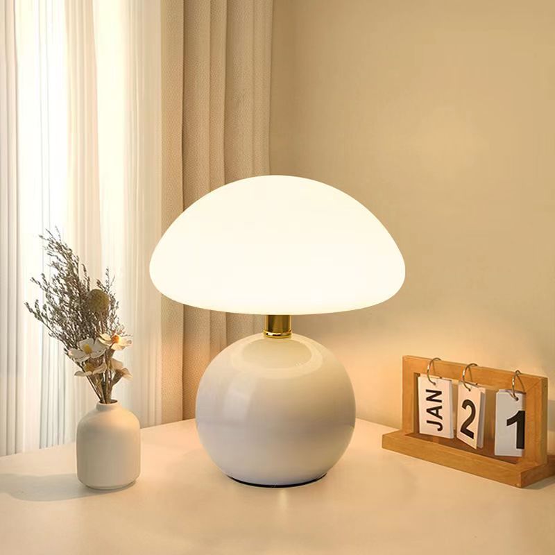 Mushroom-Style Table Lamp With Adjustable Light Tone