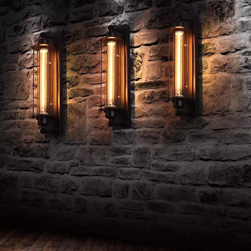 Industrial Wall Lamp With Adjustable Heads